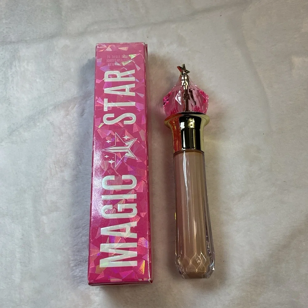 Jeffree Star Magic Star Liquid Concealer C13.5 Medium Golden Undertones